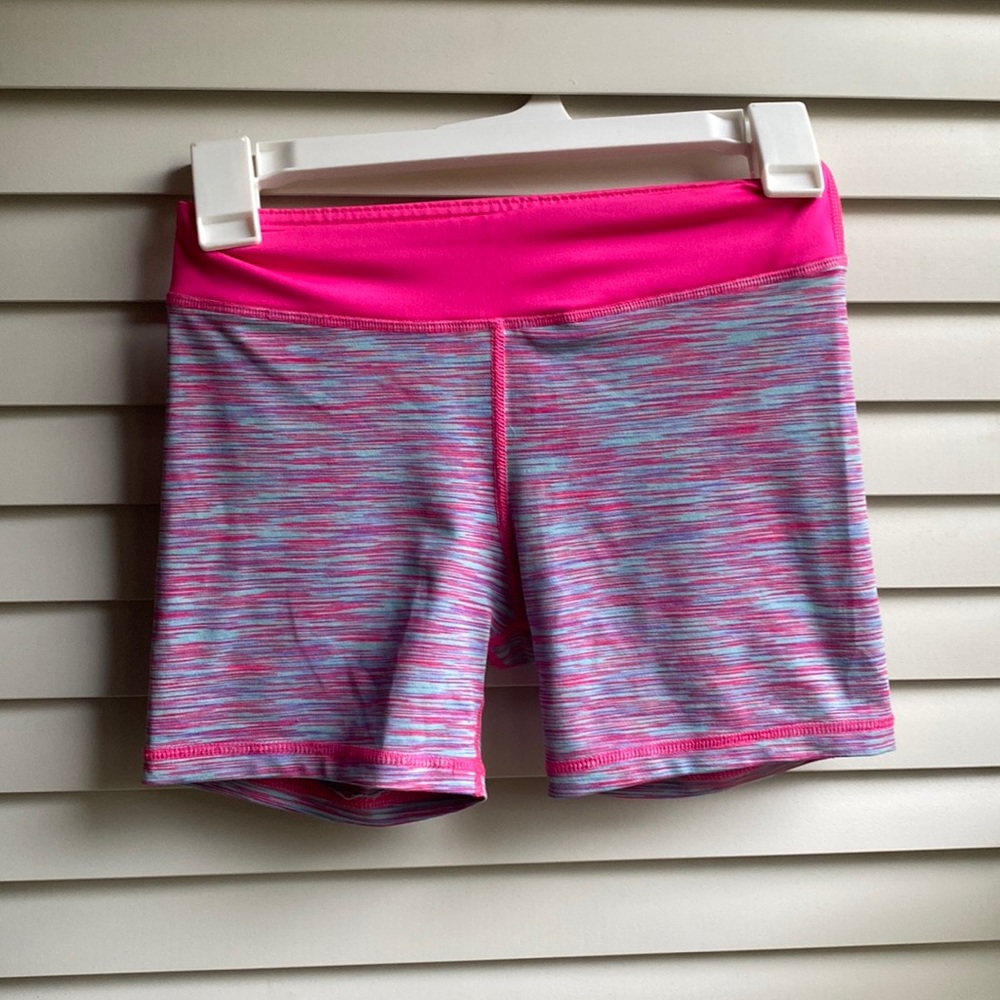 90 DEGREE; Colorful Spandex SIZE LARGE (GIRLS) Worn A couple times.. great shape